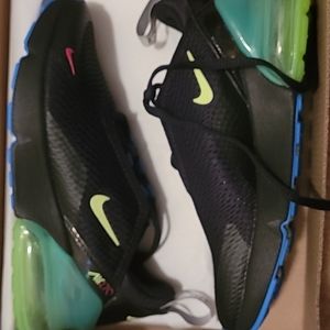 Nike Air 270